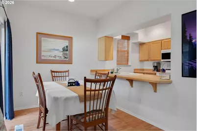 147 SE 9th Ave, Hillsboro, OR 97123 - Photo 9