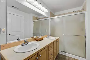 147 SE 9th Ave, Hillsboro, OR 97123 - Photo 17