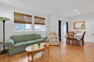 147 SE 9th Ave, Hillsboro, OR 97123 - Photo 5