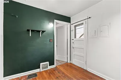 1017 SW Grover St, Portland, OR 97239 - Photo 13