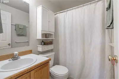 4852 Chameleon Ct NE, Salem, OR 97305 - Photo 23