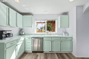 4852 Chameleon Ct NE, Salem, OR 97305 - Photo 11