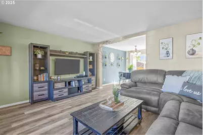 4852 Chameleon Ct NE, Salem, OR 97305 - Photo 5