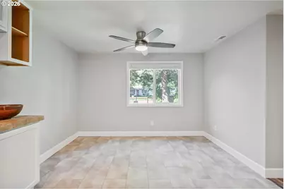 13012 NE 43rd St, Vancouver, WA 98682 - Photo 9