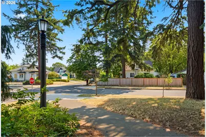 7402 SE Ellis St, Portland, OR 97206 - Photo 45