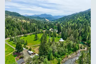 5875 Little River Rd, Glide, OR 97443 - Photo 29