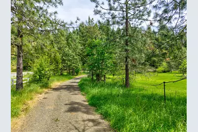5875 Little River Rd, Glide, OR 97443 - Photo 27
