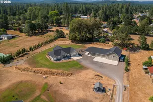 24883 Suttle Rd, Elmira, OR 97437 - Photo 9