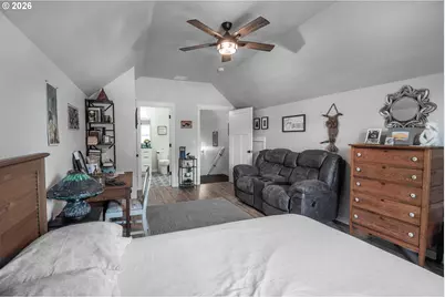 24883 Suttle Rd, Elmira, OR 97437 - Photo 31