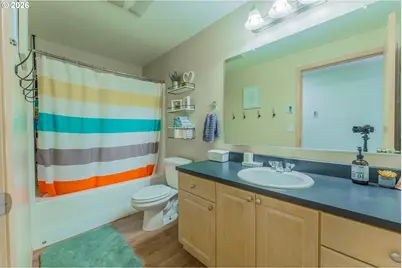 2318 8th St, Springfield, OR 97477 - Photo 13