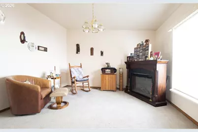 155 S 20th Ave, Elgin, OR 97827 - Photo 7