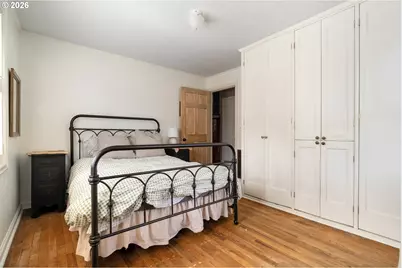 1615 SW Canby St, Portland, OR 97219 - Photo 13