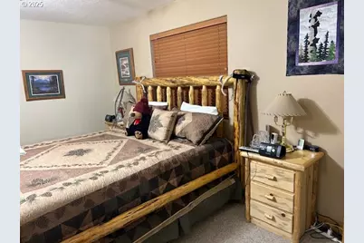 139957 Pine Creek Loop, Crescent Lake, OR 97733 - Photo 7