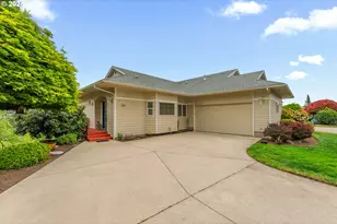 371 NW Rachel Lynn Wy, Roseburg, OR 97471 - Photo 1