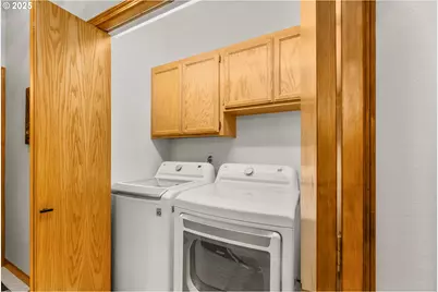 371 NW Rachel Lynn Way, Roseburg, OR 97471 - Photo 23