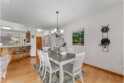 371 NW Rachel Lynn Way, Roseburg, OR 97471 - Photo 7