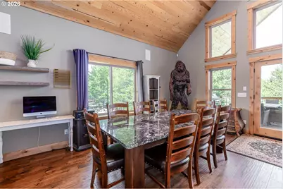 124323 Teatable Ct, Crescent Lake, OR 97733 - Photo 11