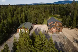 124323 Teatable Ct, Crescent Lake, OR 97733 - Photo 1