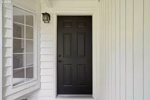 10352 SW Picks Way, Portland, OR 97224 - Photo 5