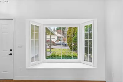 10352 SW Picks Way, Portland, OR 97224 - Photo 3