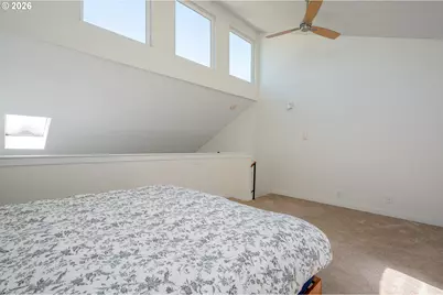 4684 SW Comus Pl #1-G, Portland, OR 97219 - Photo 19