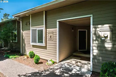 4684 SW Comus Pl #1-G, Portland, OR 97219 - Photo 1