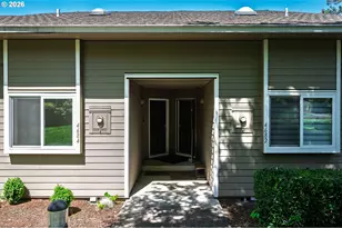 4684 SW Comus Pl, Portland, OR 97219 - Photo 33