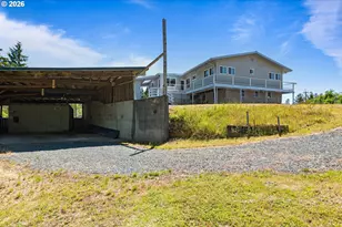 63533 Flanagan Rd, Coos Bay, OR 97420 - Photo 11