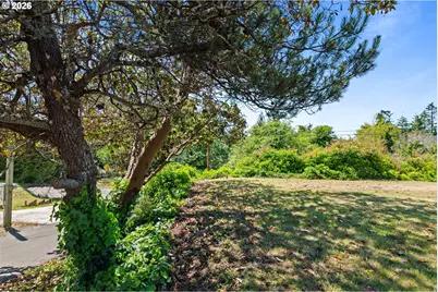 63533 Flanagan Rd, Coos Bay, OR 97420 - Photo 45