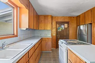 63533 Flanagan Rd, Coos Bay, OR 97420 - Photo 17