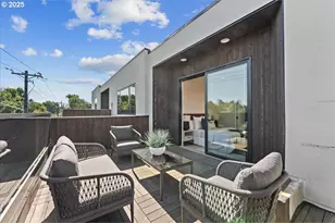 2264 SE Division St, Portland, OR 97202 - Photo 31