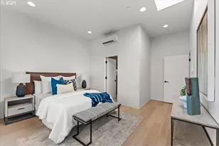 2264 SE Division St, Portland, OR 97202 - Photo 27