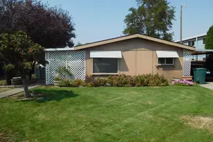 910 Cowl St, Milton-Freewater, OR 97862 - Photo 3