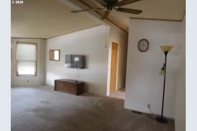 910 Cowl St #7, Milton-Freewater, OR 97862 - Photo 9