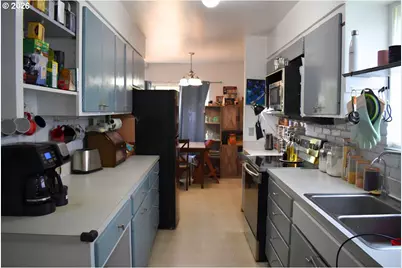 126 3rd St, Myrtle Point, OR 97458 - Photo 9