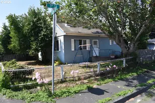 126 3rd St, Myrtle Point, OR 97458 - Photo 3