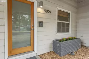 9009 N New York Ave, Portland, OR 97203 - Photo 3