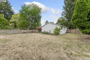 9009 N New York Ave, Portland, OR 97203 - Photo 21