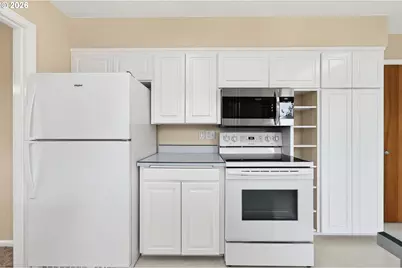 1345 NE 9th St, McMinnville, OR 97128 - Photo 17