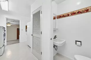 1345 NE 9th St, McMinnville, OR 97128 - Photo 27