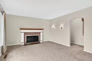 1345 NE 9th St, McMinnville, OR 97128 - Photo 7