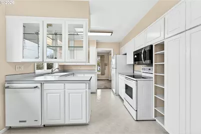 1345 NE 9th St, McMinnville, OR 97128 - Photo 15