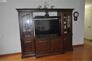 4215 Mt Reuben Rd, Glendale, OR 97442 - Photo 17