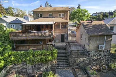 529 W 3rd Pl, The Dalles, OR 97058 - Photo 5