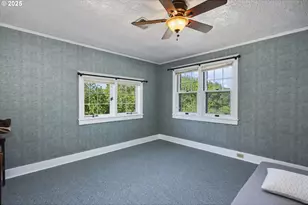 529 W 3rd Pl, The Dalles, OR 97058 - Photo 33