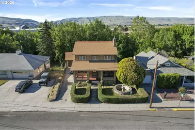529 W 3rd Pl, The Dalles, OR 97058 - Photo 1