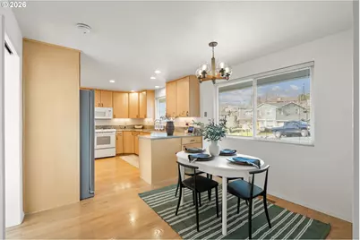 704 NW 3rd Dr, Pendleton, OR 97801 - Photo 9