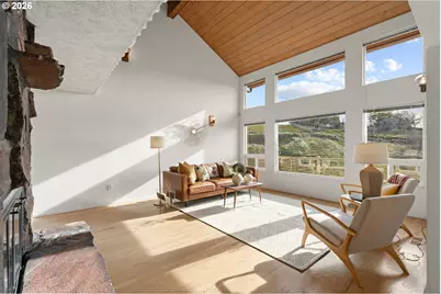 704 NW 3rd Dr, Pendleton, OR 97801 - Photo 5