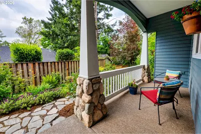 6039 SW Haines  (Quiet Part) St, Portland, OR 97219 - Photo 7