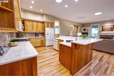 6039 SW Haines  (Quiet Part) St, Portland, OR 97219 - Photo 13